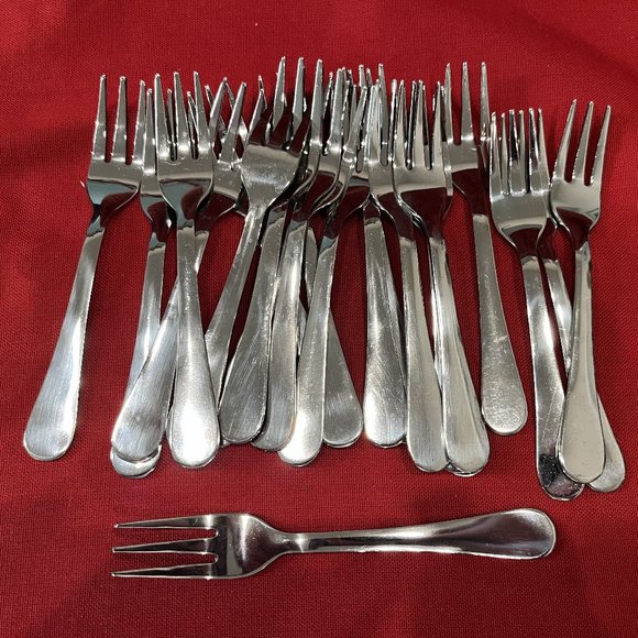 Set of 22 Tasting Forks - Picture 1 of 1
